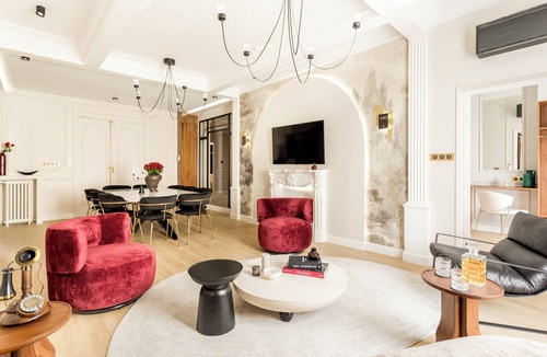 Chaillot Apartment | Merveil - Signature Suite - Champs Elysees -Kleber