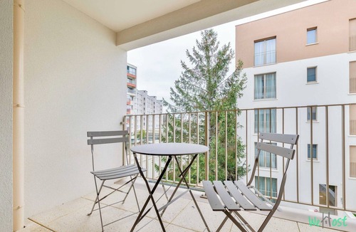 Champigny-sur-Marne Apartment | Modern Apt with Balcony -6P-Proche Disney/Paris