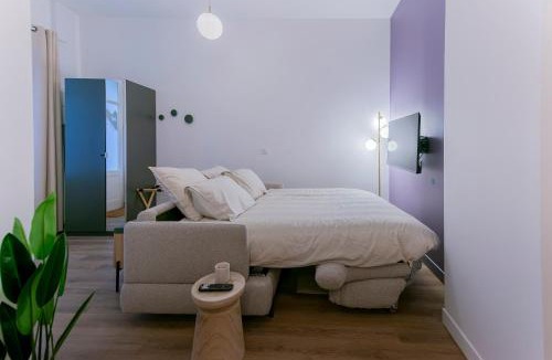 Hopital Saint-Louis Apartment | Modern Studios in the 10th district