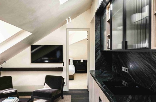 Quartier de la Place-Vendome Apartment | Mondovi Luxury Suites