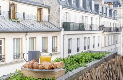Quartier Sainte-Avoye Apartment | Montmorency IV - Studio Apartment, Sleeps 2
