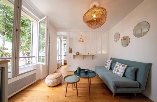 Clignancourt Apartment | nCozy, stylish 1BR in central Paris offering comfort and Parisian charm KNI
