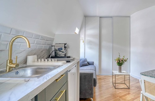 Quartier du Faubourg-Montmartre Apartment | Near Haussman - The Cute