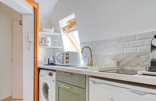 Quartier du Faubourg-Montmartre Apartment | Near Haussman - The Cute