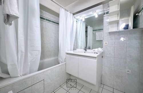 Noisy-le-Grand Apartment | NEW Apt Spacieux Entre Disneyland & Paris