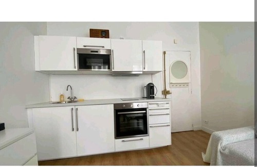 Enfants-Rouges Apartment | Nice 2 room apartment in Le Marais