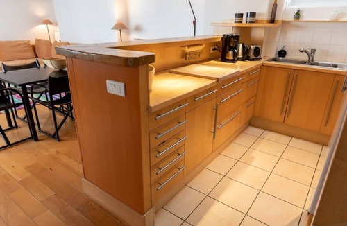 Quartier de la Place-Vendome Apartment | Orange Vendome - Bright 1-Bed Apt Near the Louvre