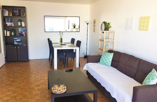 Gambetta Apartment | Paris La Défense 2rooms 52m² balcony (Metro 1/RER A/Parking Free)