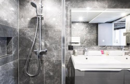 Saint-Merri Apartment | Paris Marais Beaubourg Area