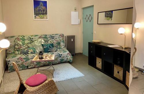 Clignancourt Apartment | Paris Montmartre, Mairie du 18e