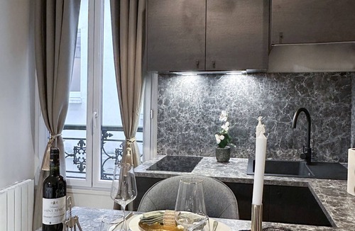 Plaisance Apartment | Paris: Quiet and comfortable studio apartment