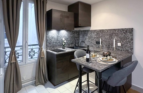 Plaisance Apartment | Paris: Quiet and comfortable studio apartment