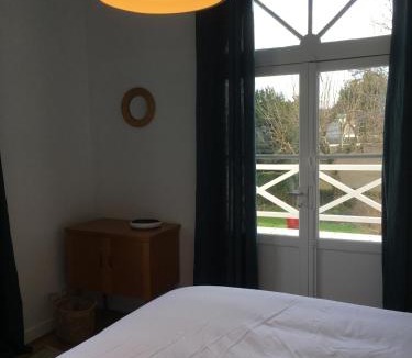 Garches Bed & Breakfast | Petite maison de charme - Paris - Rolland Garros - Versailles - Golf - Normandie