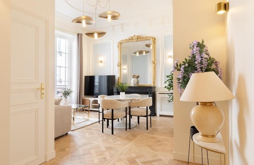 9th Arrondissement Apartment | Pick A Flat's Apartments in Opéra- Rue Saint-George