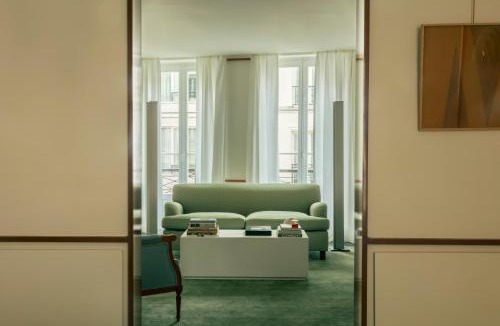 Quartier de la Place-Vendome Apartment | Pied A Terre Saint Honoré