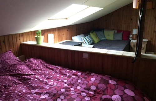 Montreuil Resort | Private room ∙ 5 guests