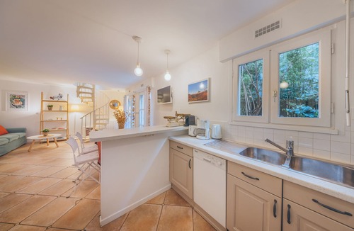 Jardin des plantes Apartment | Quiet duplex with private garden and terrace