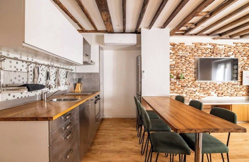 Grenelle House | Relais Cocorico - Town House 4 Private Suites, AC Cinema Gym & Sauna