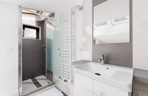 Arcueil Apartment | Revbnb, Oasis de Tranquillité, Montrouge