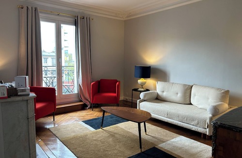 Bercy Apartment | Riverside Aparatment with Balcony