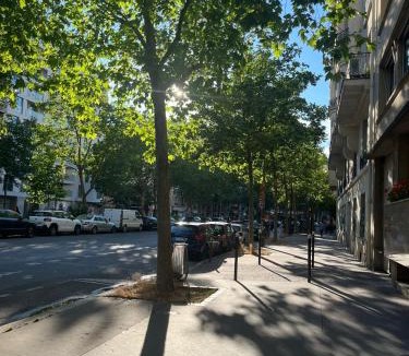 Auteuil Apartment | Small Cosy Studio in Paris