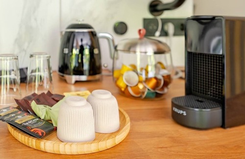 Noisy-le-Grand Apartment | SMART studio ultra-connected - Perfect stopover between Disneyland and Paris