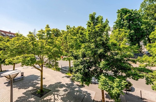 Noisy-le-Grand Apartment | SMART studio ultra-connected - Perfect stopover between Disneyland and Paris