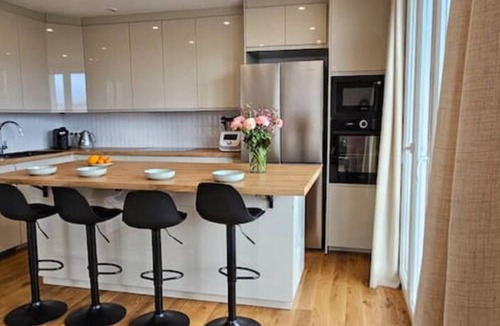 Republique–Point-du-Jour Apartment | Spacieux Luxueux 3 Chambres Paris 16