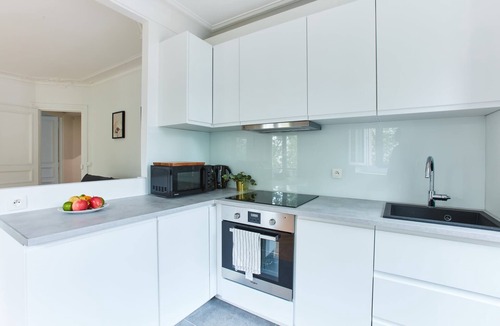 Epinettes Apartment | Spacious 1BR flat next to Montmartre