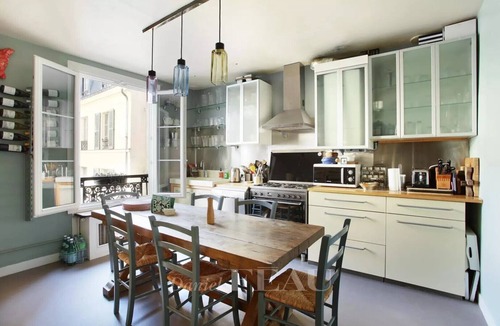 Quartier du Faubourg-Montmartre Apartment | Spacious 3-bedroom apartment near Grands Boulevards in Paris