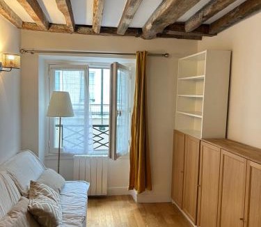 Quartier de la Place-Vendome Apartment | Spacious Parisian Flat Louvre Steps Eiffel Tower Access