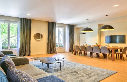 Bonne-Nouvelle Apartment | Streets Montorgueil, Quincampoix and Tiquetonne- Feel the Parisian Heartbeat