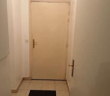 Clichy Apartment | Studio à 2 pas du métro