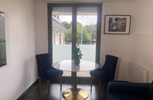 Neuilly-sur-Marne Apartment | Studio Avec Balcon