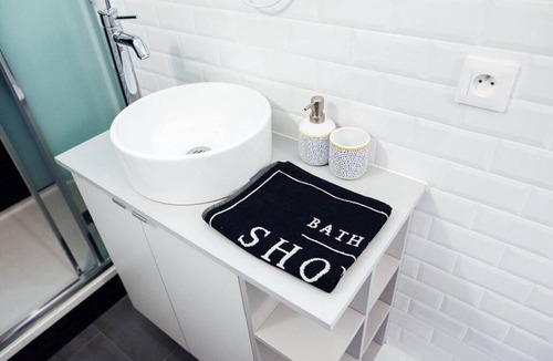 Le Perreux-sur-Marne Apartment | Studio BISTROT near PARIS and DISNEYLAND - FREE WIFI