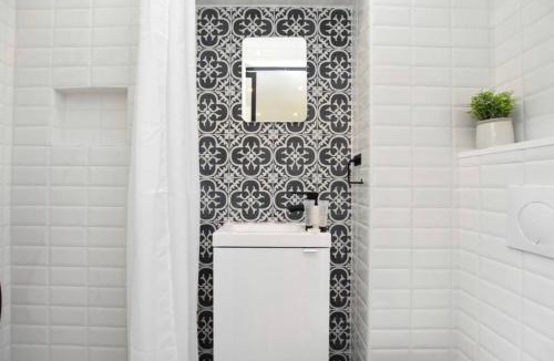 12th Arrondissement Apartment | Studio Gare de Lyon Accor Arena