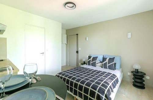 Asnieres-sur-Seine Apartment | Studio lumineux à 2 pas des commerces Asnières - III