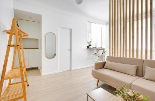 Quartier du Faubourg-Montmartre Apartment | Studio Luxe, Cœur de Paris