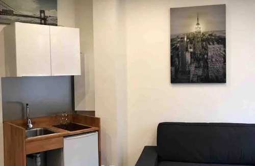 Chaillot Apartment | Studio Paris 16e av. Kleber