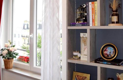 Le Kremlin-Bicetre Apartment | Studio - Sleeps 2 - WiFi - Aircon