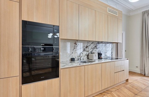 L'Europe Apartment | Sublime apartment in the center of Paris