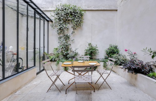 Epinettes Apartment | Sumptuous house with patio