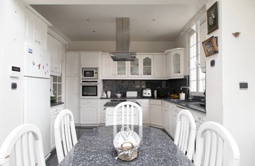 Neuilly-Plaisance House | Superb mansion house in millstone