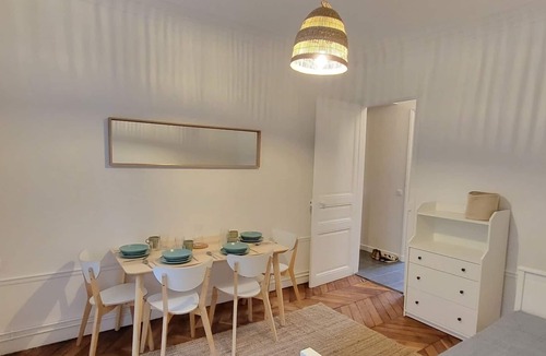 Combat Apartment | Superbe appartement Parisien Entièrement rénové