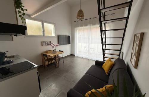 Neuilly-sur-Marne Apartment | Superbe F2 Duplex Proche Paris & Disneyland