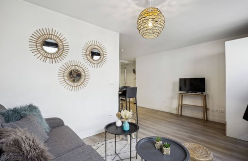 Asnieres-sur-Seine Apartment | TBS 144 - Cosy cocoon in Asnières-sur-Seine