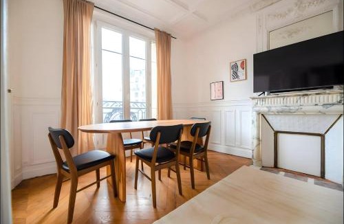 Quartier du Gros-Caillou Apartment | TBS 319 - Superb apartment with Eiffel Tower view