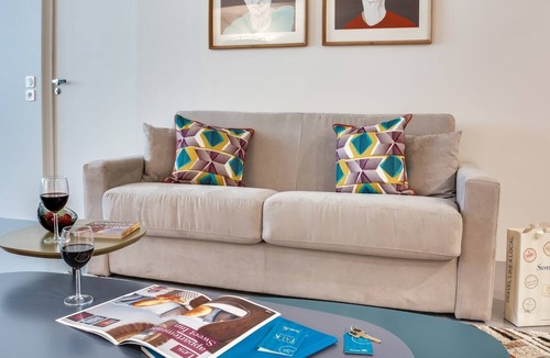 Quartier Sainte-Avoye Apartment | Temple II - Two Bedroom Apartment, Sleeps 7