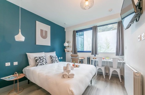 Passy Apartment | Tour Eiffel - Nicolo 12: Cosy apartment for 2