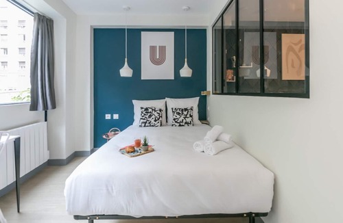 Passy Apartment | Tour Eiffel - Nicolo 14: cosy apartment for 4